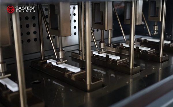 四工位高效測(cè)試系統(tǒng) 四工位高效測(cè)試系統(tǒng)